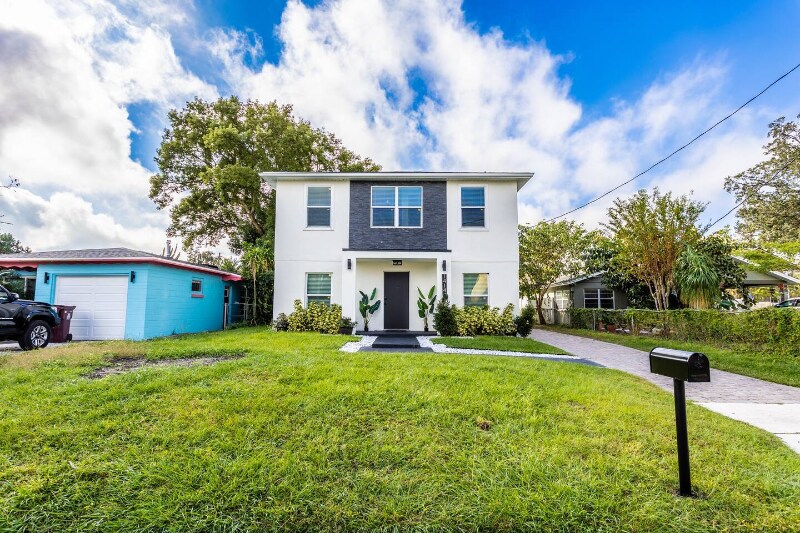 Building Photo - 1414 E Harding St