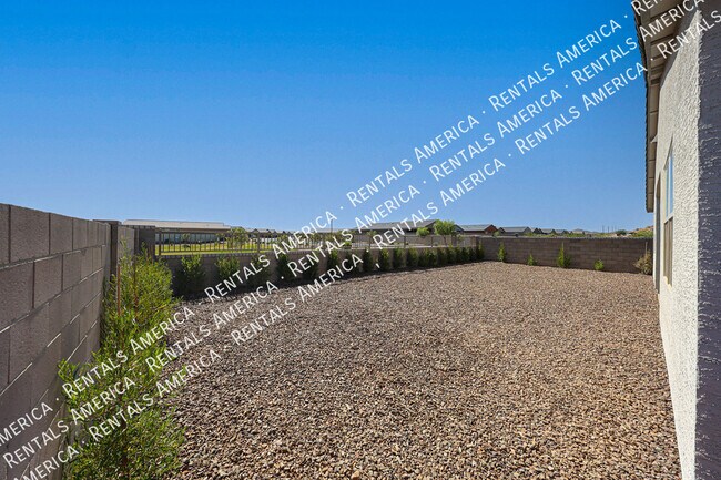 Building Photo - 35581 N Thicket Wy