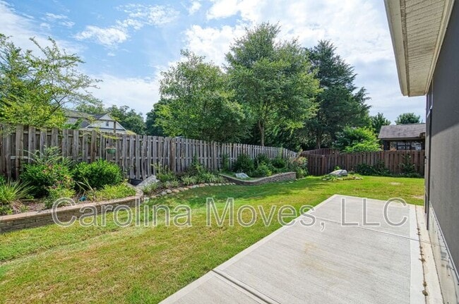 Building Photo - 209 Cameron Creek Ln