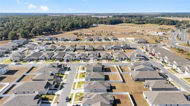 Building Photo - 6366 SW 77th Ave