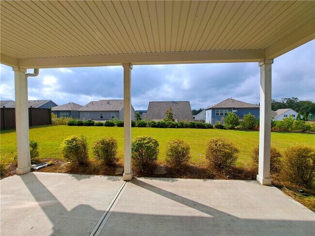 Building Photo - 3329 Long Creek Dr