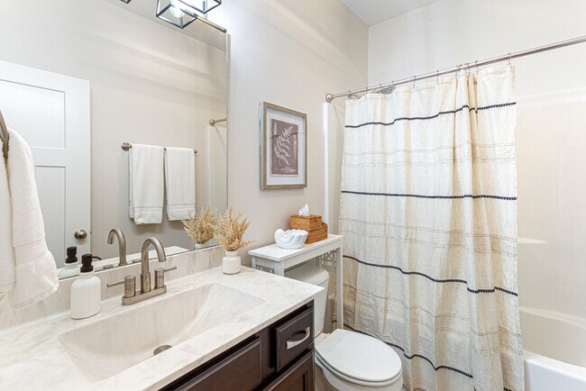 Building Photo - 130 Blue Chip Ct