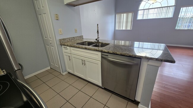 Building Photo - 2747 N Poinciana Blvd