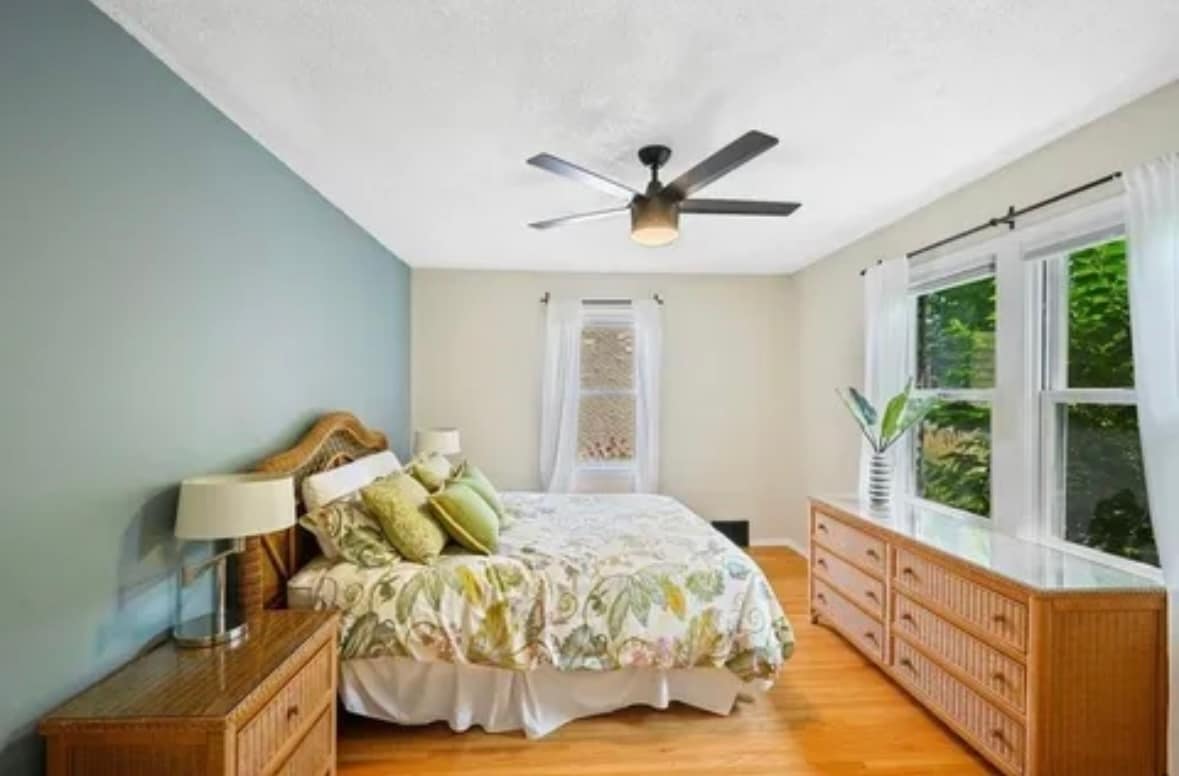 downstairs bedroom 1 - 3810 Huntington Ave