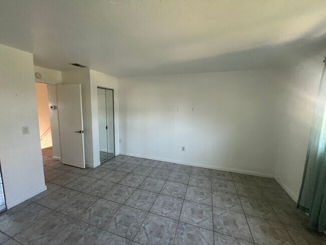 Building Photo - 1510 Ocean Shore Blvd