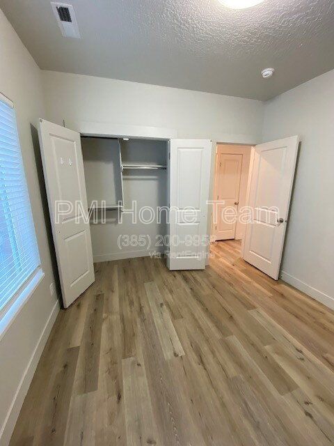 Building Photo - 2874 Kiesel Ave