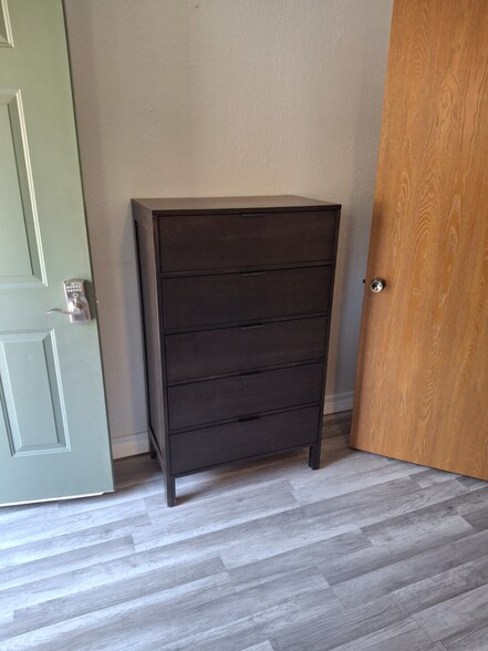Building Photo - 150 Sws Dr