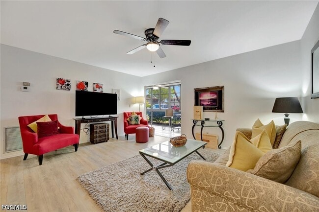 Building Photo - 8110 S Woods Cir