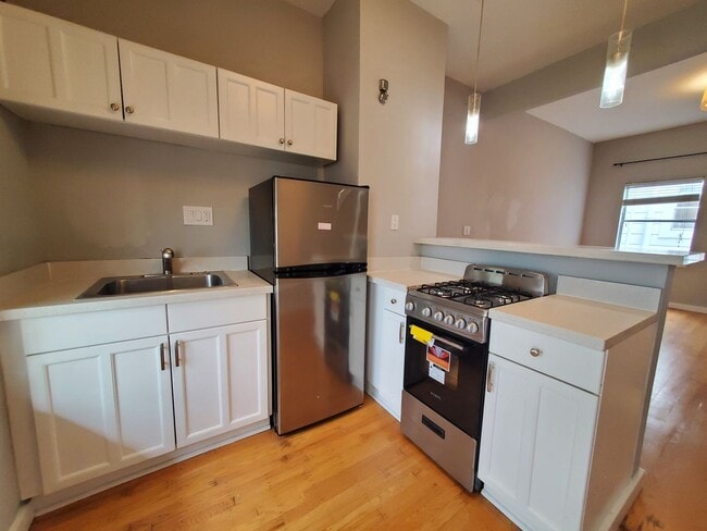 Primary Photo - SOMA! 1 Bedroom in the center of it all!