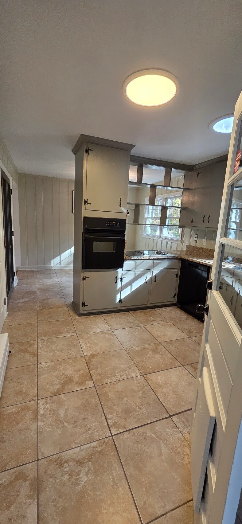 Building Photo - 135 Windsor Cir