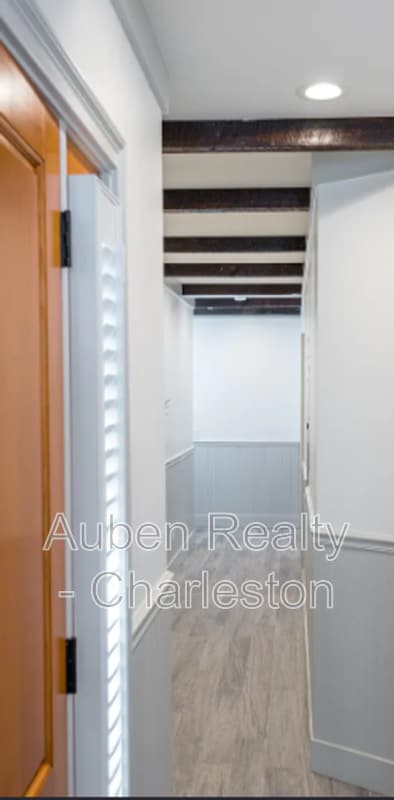 Building Photo - 321 Ashley Ave