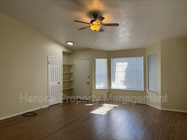 Building Photo - 1422 Allante Pl