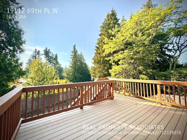 Building Photo - 19112 69th Pl W