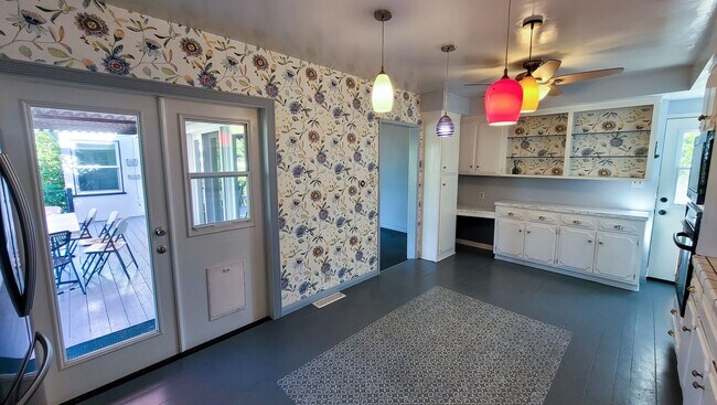 Building Photo - Gorgeous 3 Bed 2 Bath House In Whittier Co...