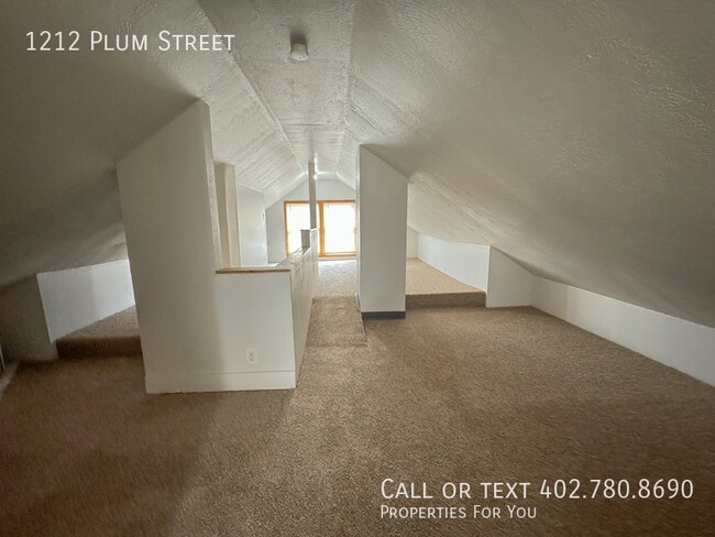 Building Photo - 1212 Plum St