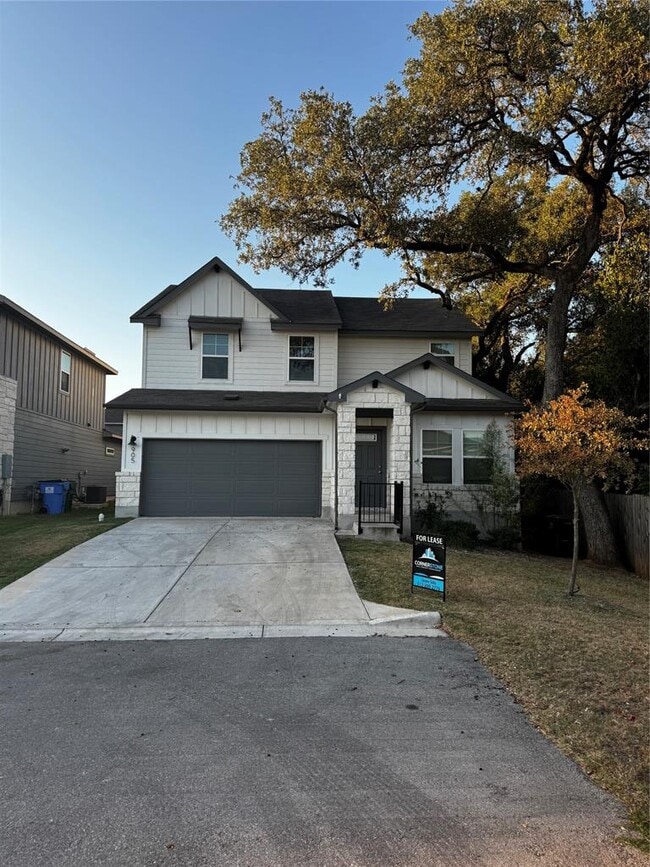 Building Photo - 905 Copper Frond Way