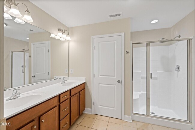 Building Photo - 227 Mayfield Dr