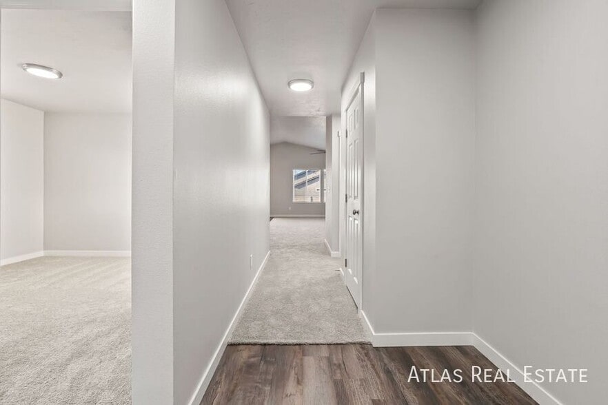 Building Photo - 1806 E Eddington St