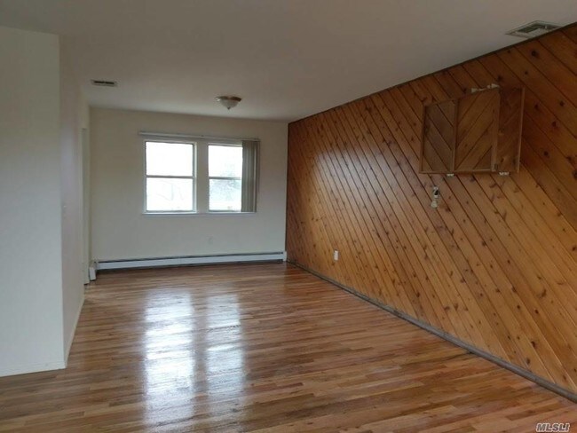 Building Photo - 415 Rutgers Rd