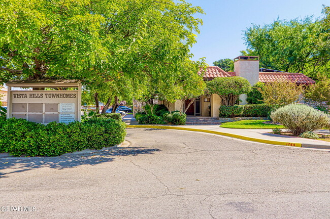 Building Photo - 1742 Pico Alto Dr