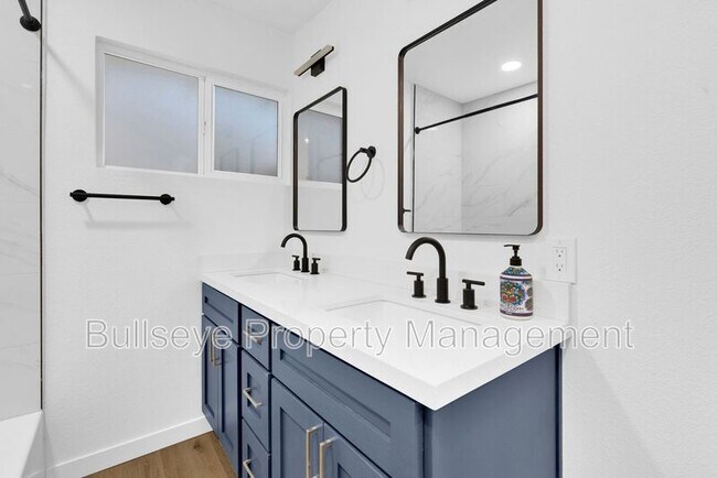 Building Photo - 3138 W Elm St