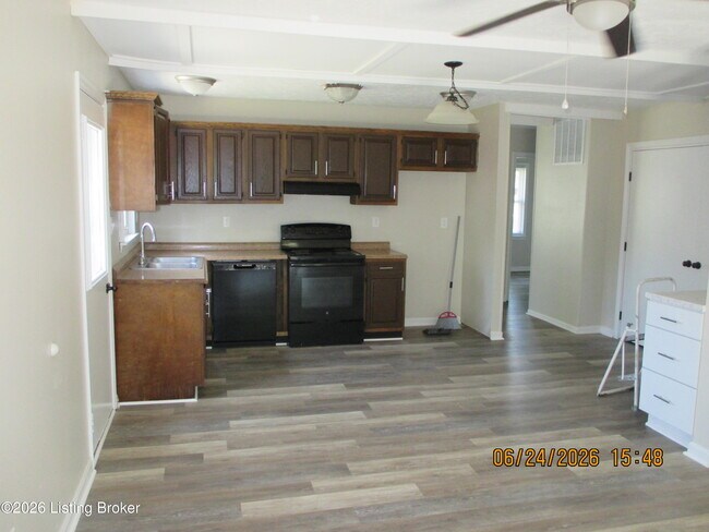 Building Photo - 5404 Windy Willow Dr