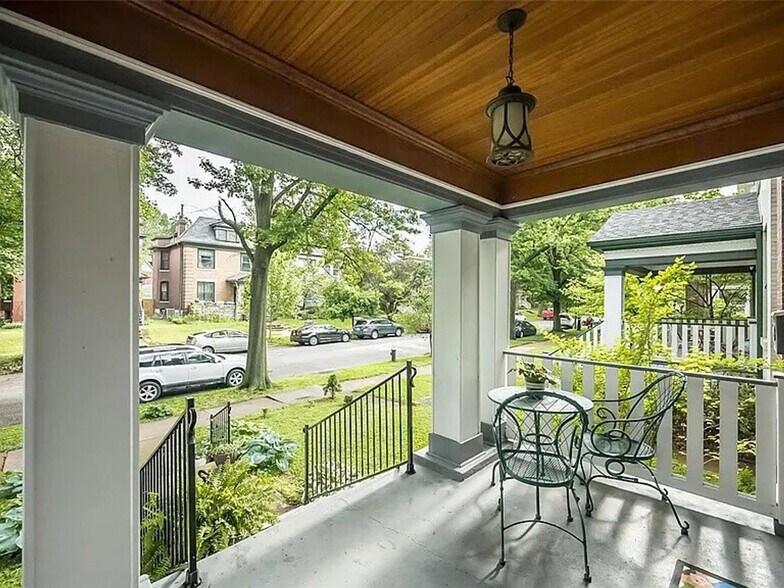 Building Photo - 6114 Washington Blvd