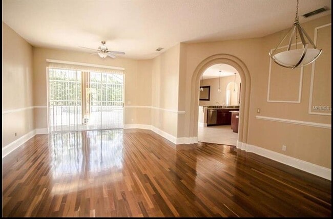 Building Photo - 2620 Millhopper Ave