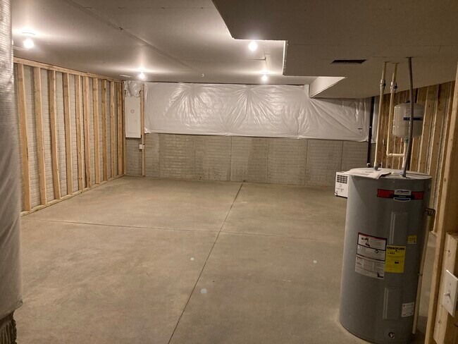 Building Photo - 1108 Meadow Run