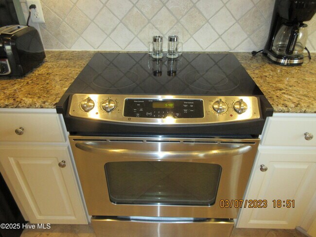 Building Photo - 108 Sea Star Cir