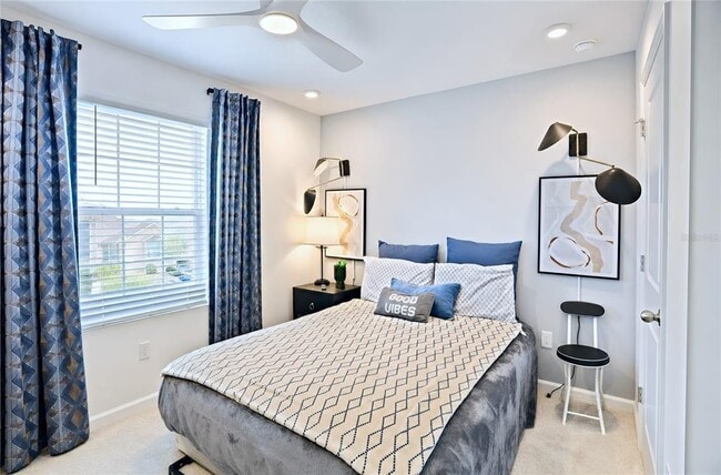 Building Photo - 1120 Lakeshore Breeze Pl