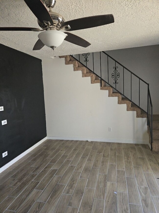 Building Photo - 8333 Comanche Rd NE