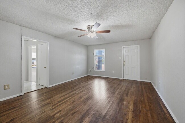 Building Photo - "Charming 2-Bedroom Duplex in White Settlement!"