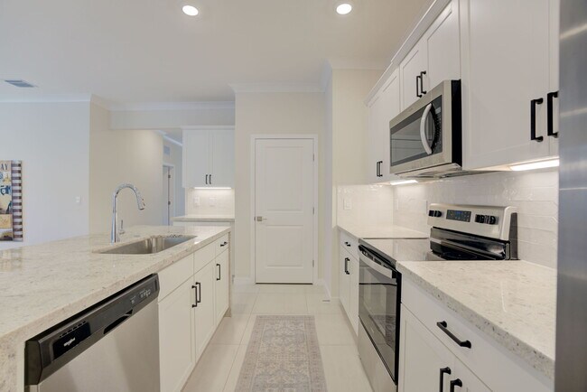 Building Photo - 18503 Claybrook St