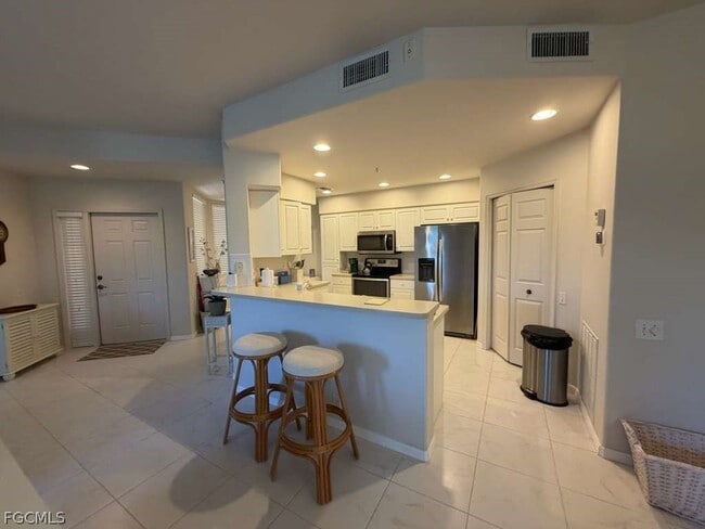 Building Photo - 17020 Willowcrest Way