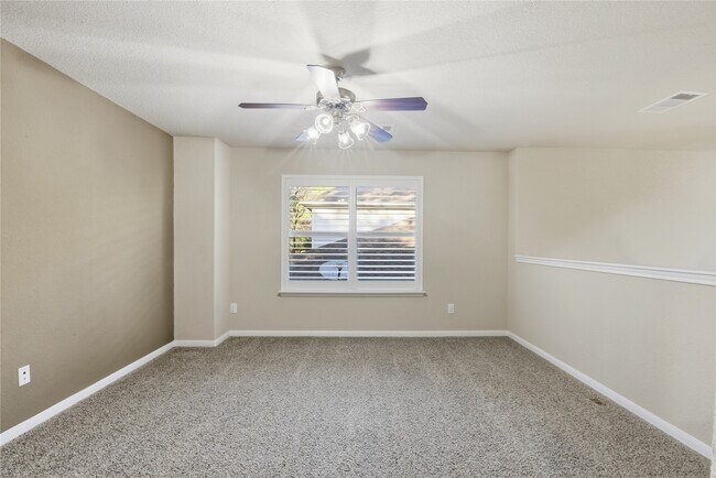 Building Photo - 114 Forest Elk Pl