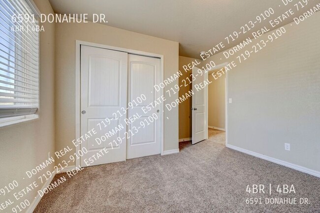 Building Photo - 6591 Donahue Drive