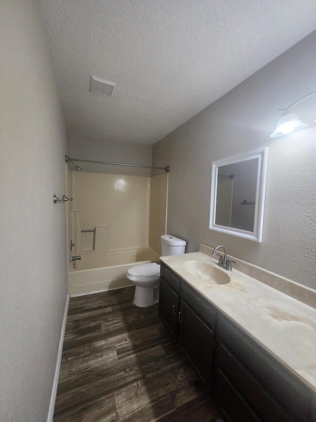 Building Photo - 7720 Ranchwood Dr NW