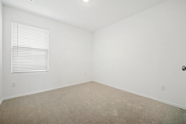 Building Photo - 23437 Firelight Dr