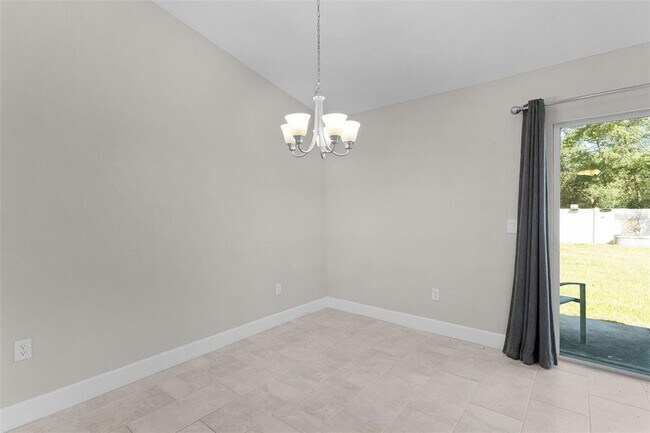 Building Photo - 501 Marion Oaks Golf Rd