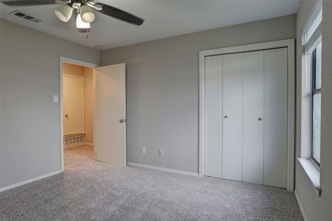 Building Photo - 711 Wolftrap Dr