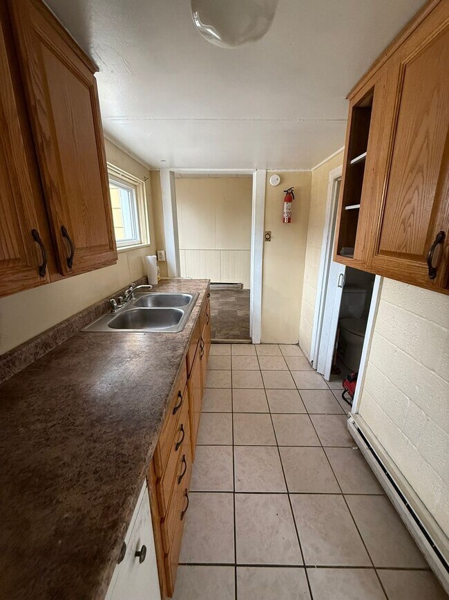 Building Photo - 235 W Main St