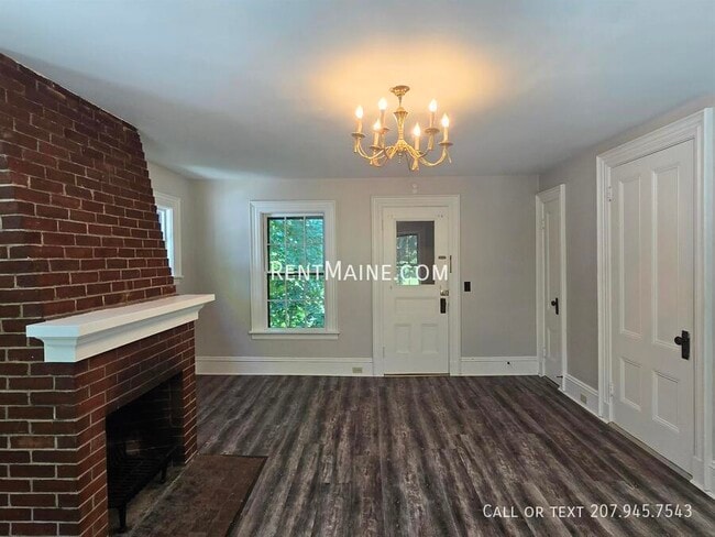 Building Photo - 113 Winthrop St