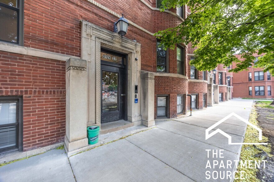 Building Photo - 3124 W Logan Blvd