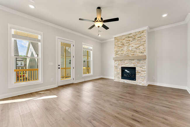Building Photo - 114 Stonehouse Dr