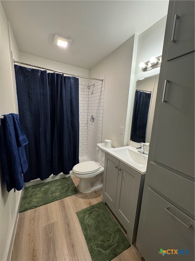 Building Photo - 2109 W Avenue B