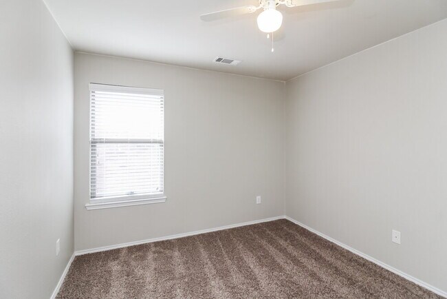 Building Photo - 13136 Settlers Trail