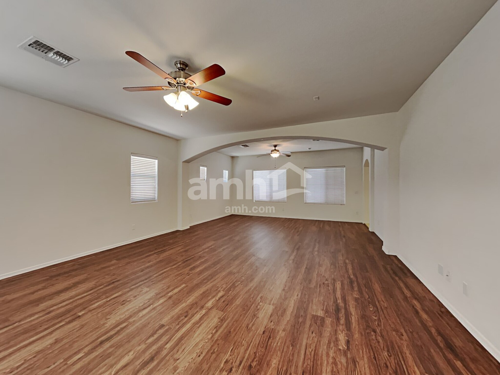 Building Photo - 15954 W Port Royale Ln