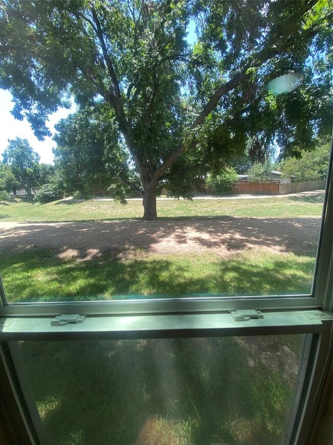 Building Photo - 10616 Mellow Ln