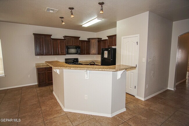 Building Photo - 6977 Jericho Tree Dr